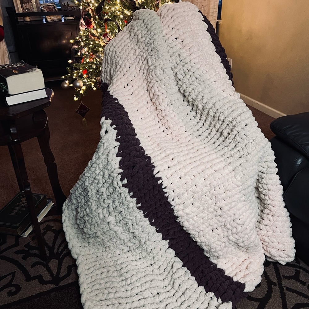 French Lilac, Soft Pink, and Ivory Chunky Knit Blanket